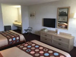 Super 8 by Wyndham Bishop - Vue de la chambre