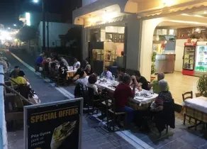 Kiotari Beach Apartments - Studios - Restaurant