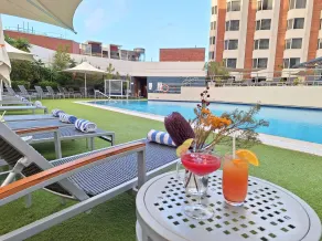 Residence on Langley Park - Pool