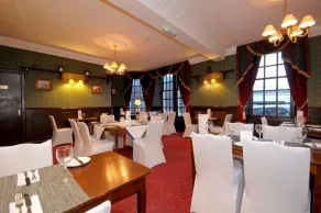 Ferrybridge Hotel - Restaurant