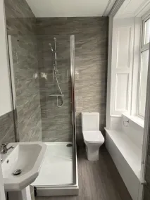 The Marine Hotel - Bathroom