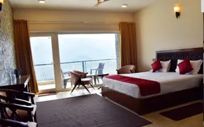 Captains Paradise Luxury Resort at Mukteshwar Hill Station - Room