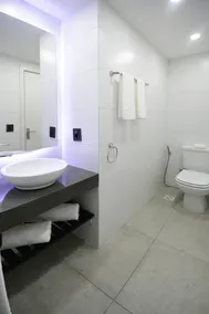 Quijano Hotel - Aparts & Suites - Bathroom