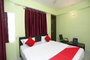 OYO Flagship 22740 Near Anisabad Golambar - Chambre
