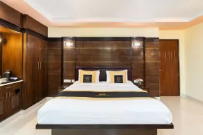 Foxoso Taj View Hotel - Chambre