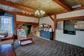 Colonial Motel - Lobby