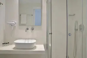 Nama Hotel Tinos - Badeværelse