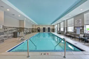 Embassy Suites by Hilton Plainfield Indianapolis Airport - Piscina