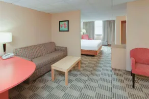 Ramada Inn by Wyndham Fairfield NJ - Room