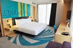 Aloft by Marriott Dubai Creek - Chambre