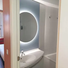 Ibis Barcelona Santa Coloma - Salle de bain