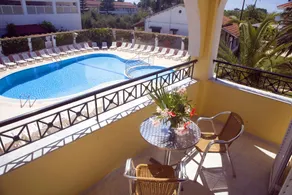 Konstantina Apartments - Vue de la chambre
