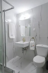 Neratzia Rooms - Bathroom