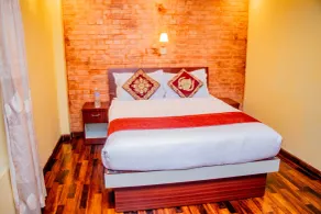 Sacred Trails Homestay - Habitación