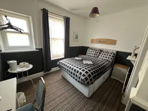 The Avon - Room