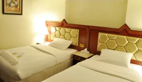 Saffron Hotel - Room