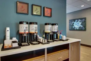 Hampton Inn & Suites Southport - Restaurant