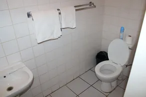 Purple Olive Guest House - Bathroom
