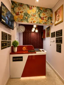 Hotel Golden Regency - Lobby