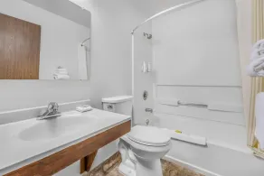 Super 8 by Wyndham Arcata - Salle de bain