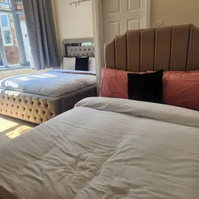 Charming Victorian Apartment in Central Wolverhampton - Room
