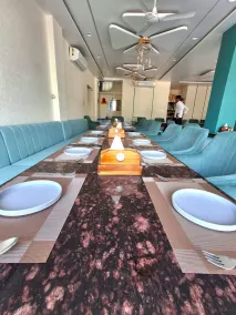 Rajguru Guest House - Restaurante