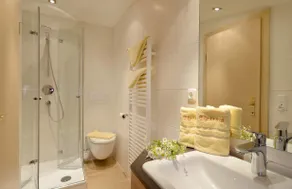 Hotel Theresia Garni - Badeværelse
