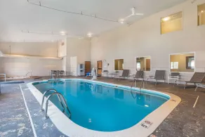 Best Western Plus University Park Inn & Suites - Piscine