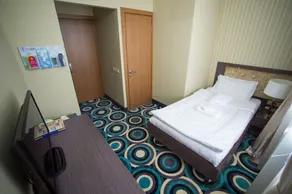 Mildom Hotel - Room