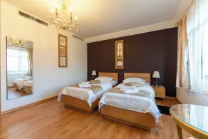 GARNI HOTEL ATRIUM - Room