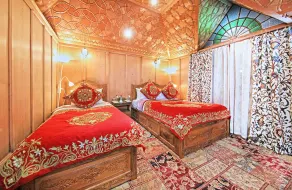 Kolu Group Of Houseboats - Room