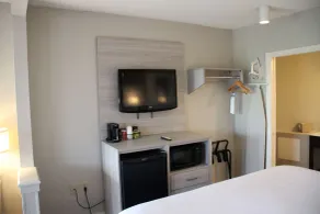 Boca Suites Deerfield Beach, SureStay Collection by BW - Chambre