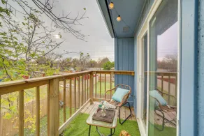 Pet-friendly Retreat w/ Yard, 12 Mi to Dtwn Tulsa - Innenbereich