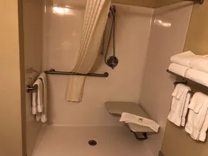 Comfort Inn & Suites Marquette - Prairie du Chien - Salle de bain