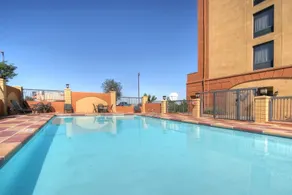 Holiday Inn Express Hotel & Suites Albuquerque Midtown by IHG - Piscine