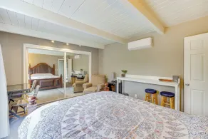 Bay Area Escape on 5 Acres: Pet Friendly, Views - Innvendig