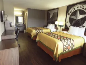 Super 8 by Wyndham Universal City - Chambre