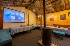 Beholden Stay & Cafe-Mountain View Boutique Stay in Old Manali - Restaurant