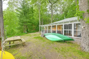 Lakefront Cabin w/ Fire Pit, Dock, & Boat Rental - Interiør