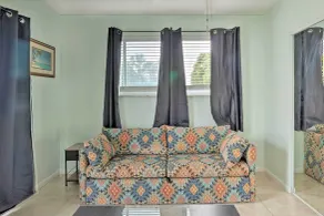 Pet-friendly Jensen Beach Home w/ Yard Near Ocean! - Interiør