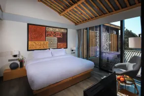 The Rock Hotel - Room