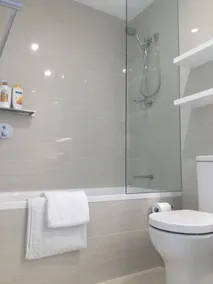 Exclusive apartment with water views - Salle de bain