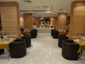 Al Jazira Hotel - Restaurant