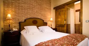 Posada Los Condestables Hotel & Spa - Room