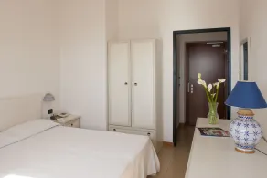 Cossyra Hotel - Zimmer