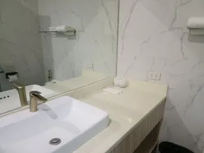 Rosh Hotel - Bathroom