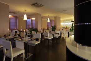 Holiday Inn Genoa City by IHG - Restaurant