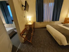 Logis Hôtel Auberge De La Foret - Værelse
