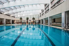 Beijing Hotel - Pool