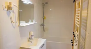Hotel Lika Sjever - Baño